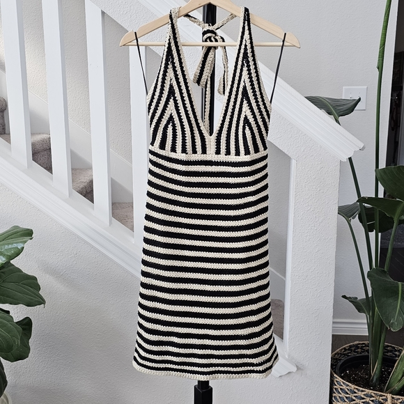 Lucy Paris halter crochet striped dress Size Large NWT - Picture 3 of 11